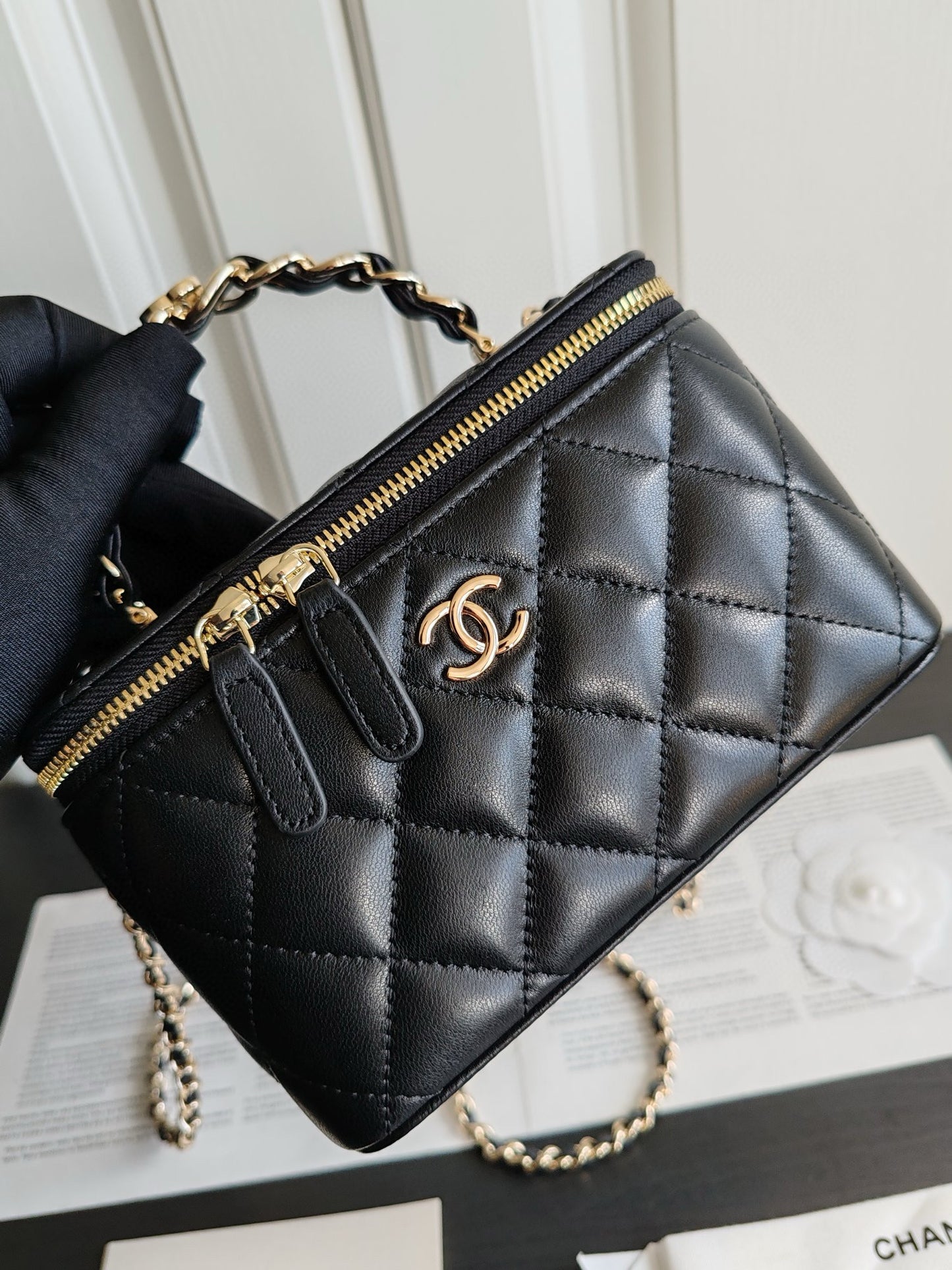 Chanel (23K)