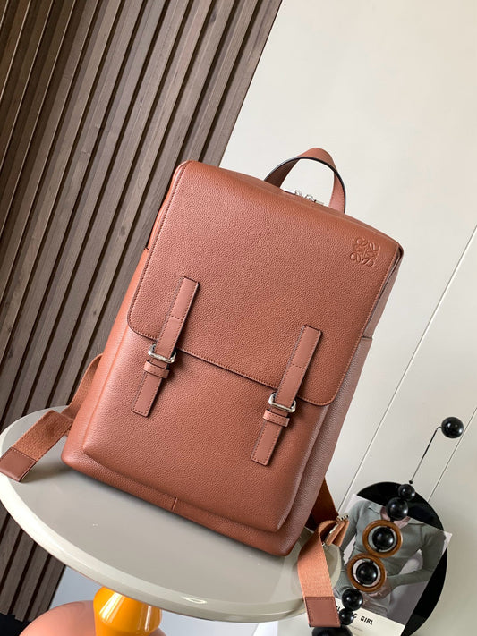 Loewe （Military Backpack）