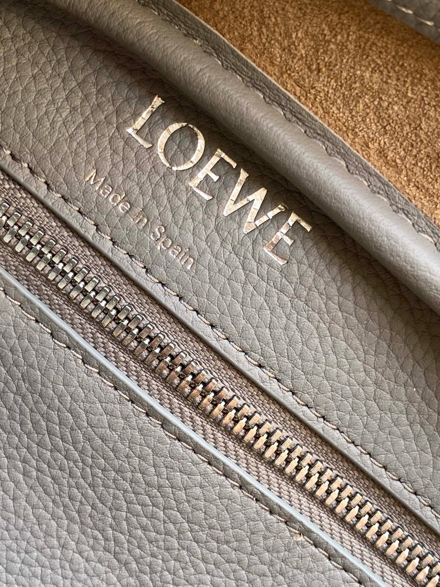 Loewe （Amazona 23）