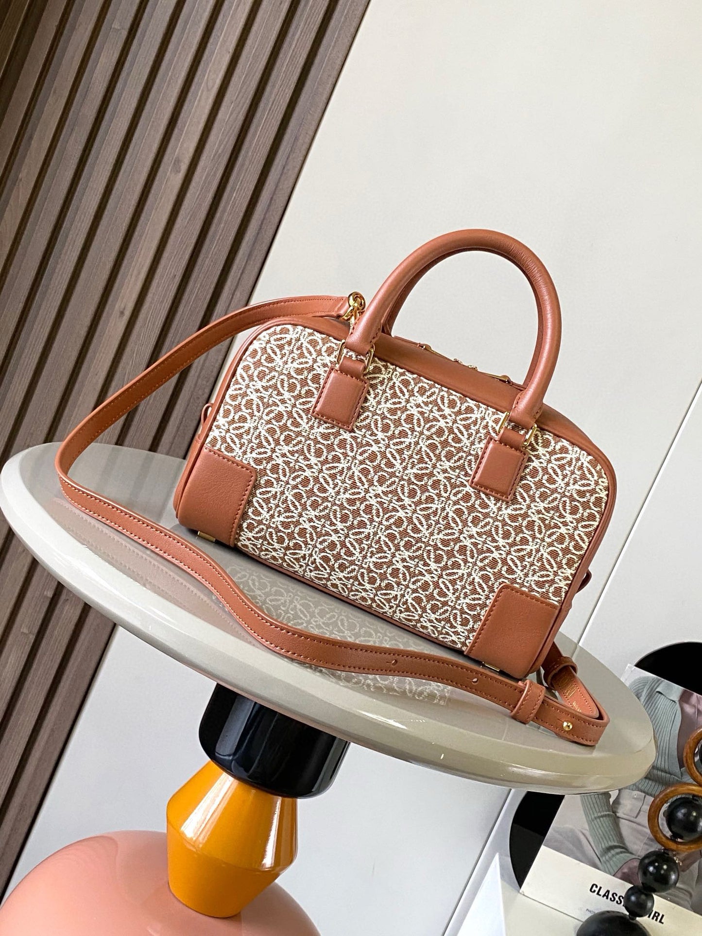 Loewe （Amazona 28）