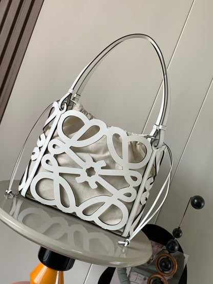 Loewe （Anagram Tote）