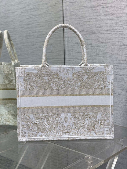 Dior (Book tote)