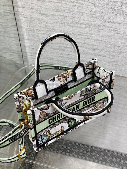 Dior (Book tote)