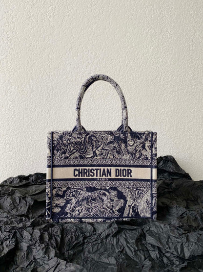 Dior (Book tote)