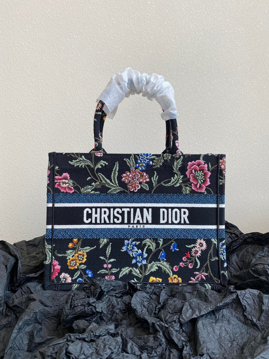 Dior (Book tote)