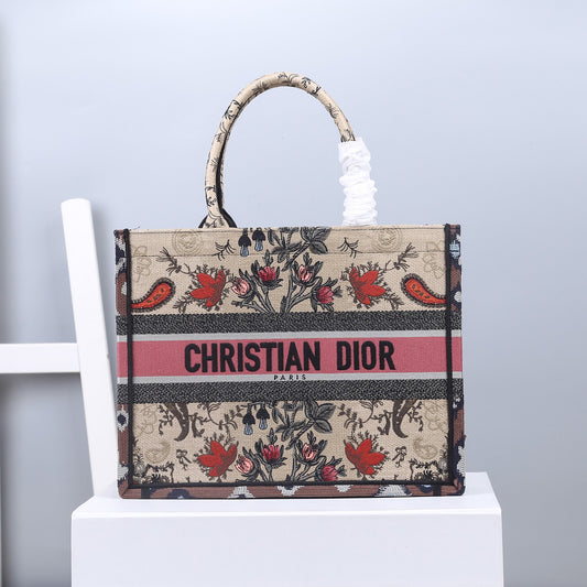 Dior (Book tote)