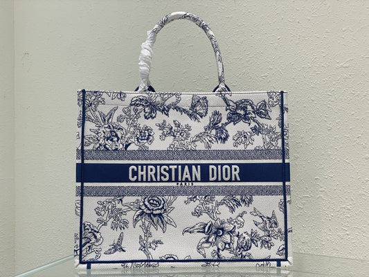 Dior (Book tote)