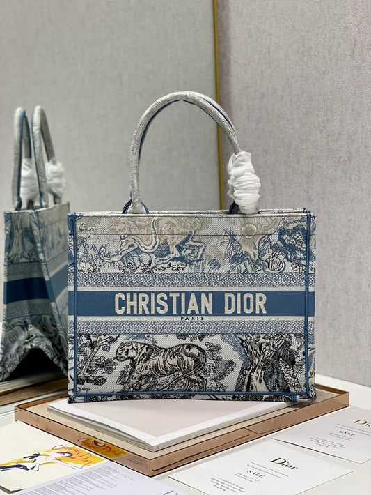 Dior (Book tote)