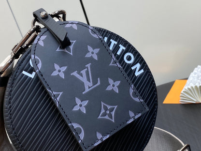 Louis Vuitton (Soft Polochon)