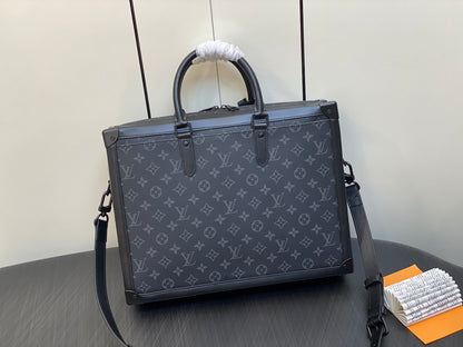 Louis Vuitton (Soft Trunk)