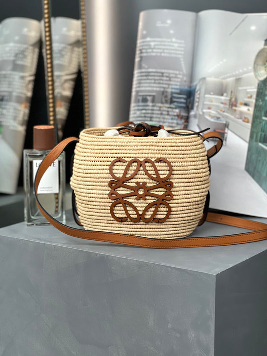 Loewe (Basket)