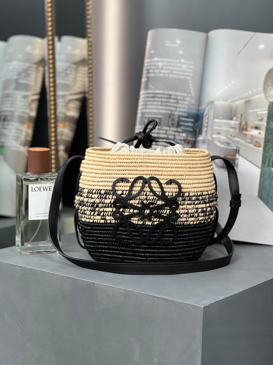 Loewe (Basket)